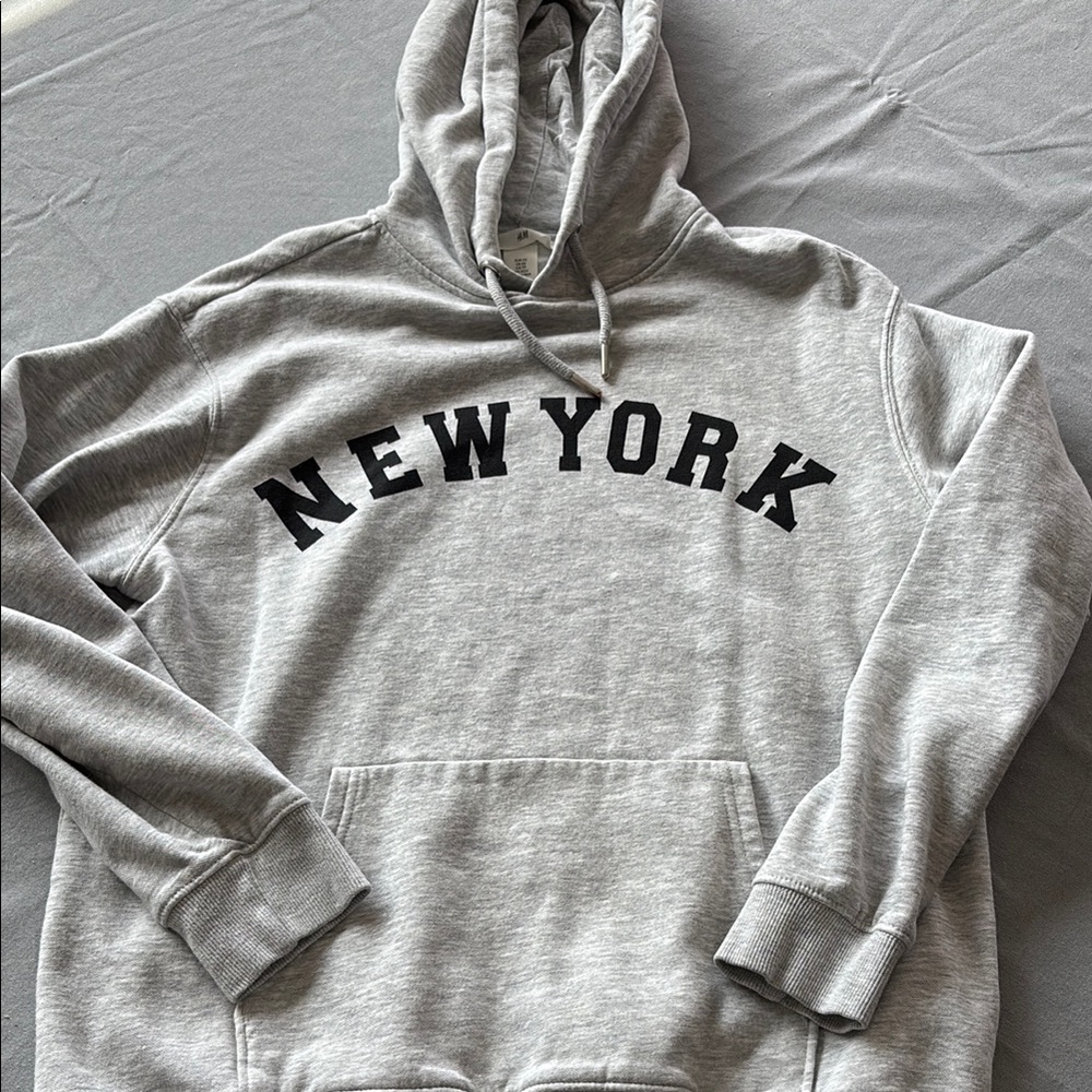 H&M Gray Hoodie with New York Print - Picture 2 of 4